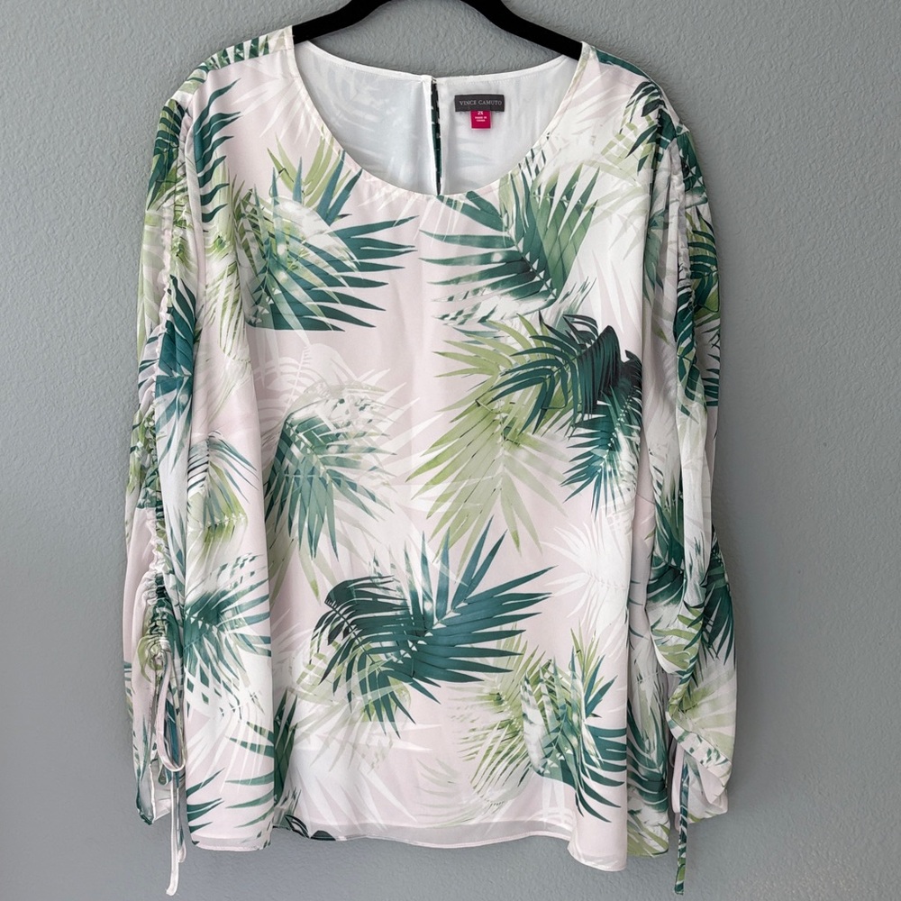 Vince Camuto Green and Cream Palm Print Blouse size 2X